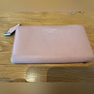 Louis Vuitton Light Pink wallet